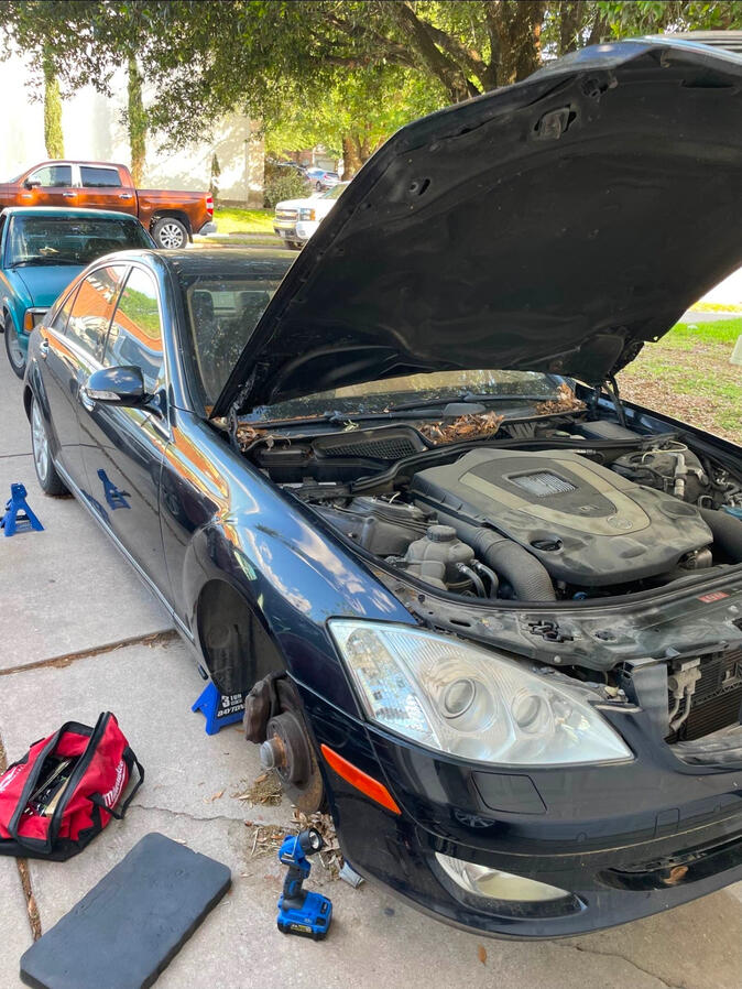 Lexus brake/diagnostic photo